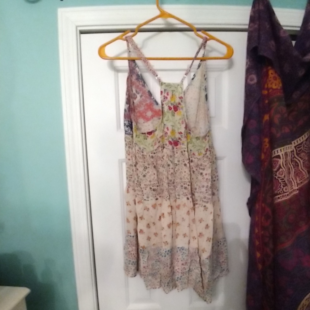 Top - Picture 2 of 2